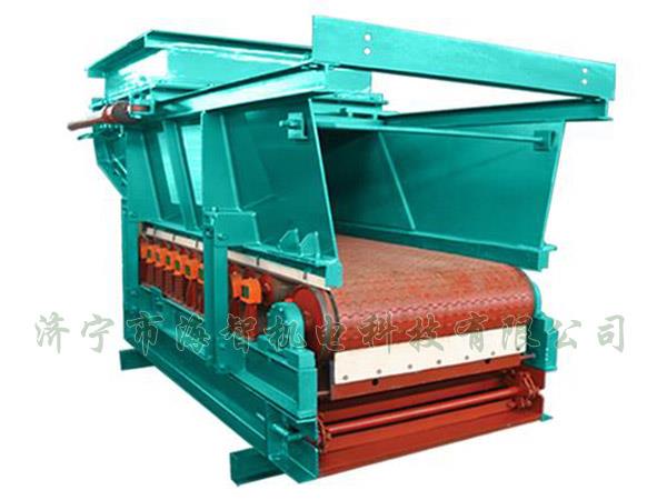 帶式（甲帶）給料機具有運行平穩(wěn)、節(jié)能、環(huán)保等優(yōu)點